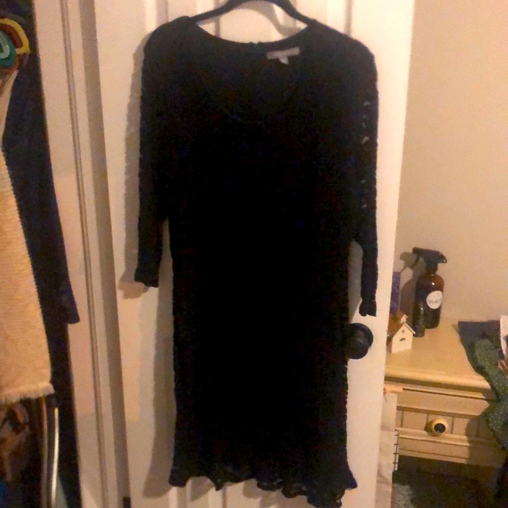 Bundle 2 for $22. 💝 Little black lace dress, with ruffle at hem